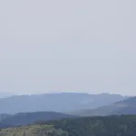 під гострою