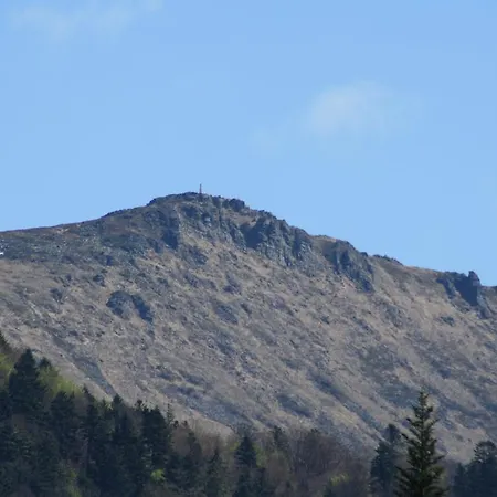 Gospodarstwo wiejskie під гострою Żdenijewo