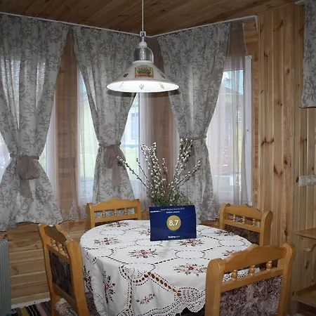 Gospodarstwo wiejskie під гострою Żdenijewo