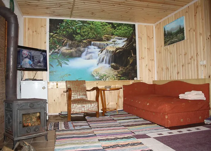 під гострою Kır Evi